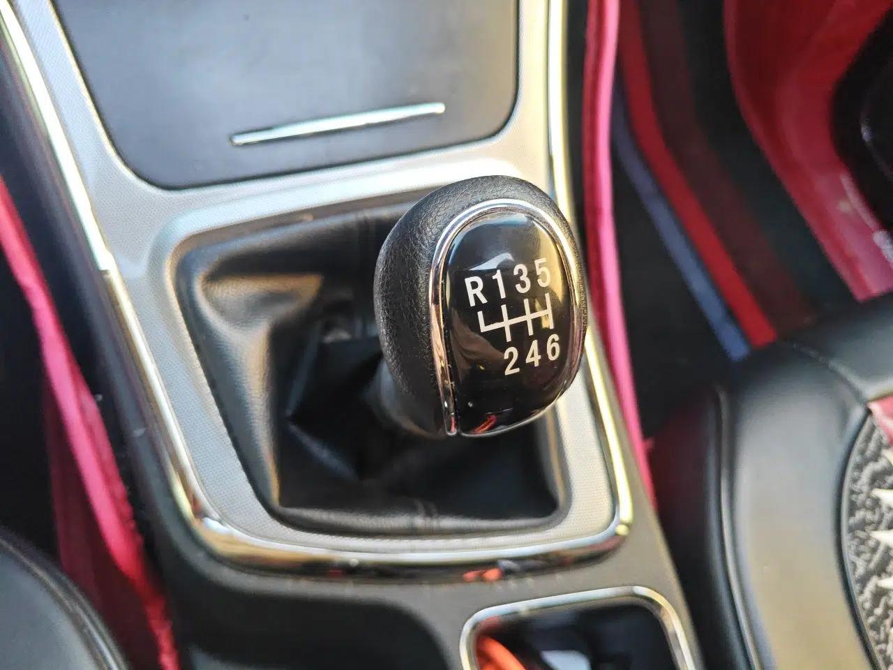 Baojun 560 2016 1.8L Manual Luxury Edition — миниатюра 15