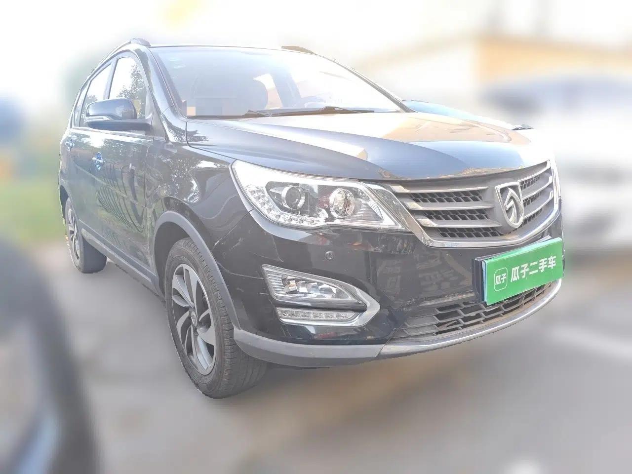 Baojun 560 2016 1.8L Manual Luxury Edition — миниатюра 3