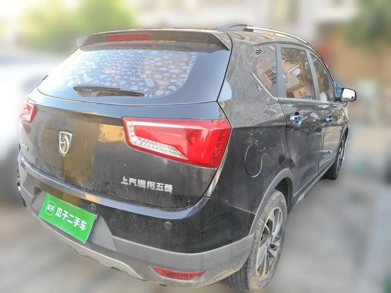 Baojun 560 2016 1.8L Manual Luxury Edition — миниатюра 6