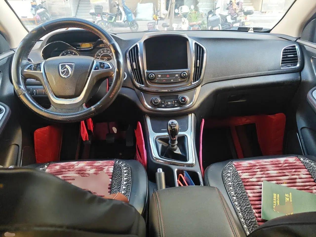 Baojun 560 2016 1.8L Manual Luxury Edition — миниатюра 10