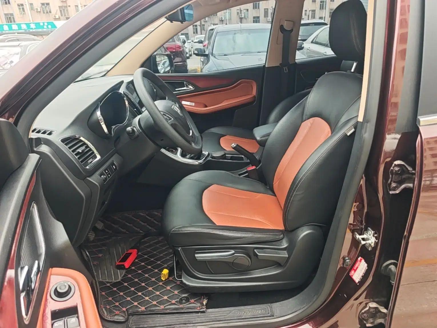Baojun 560 2015 1.8L Manual Elite Edition — миниатюра 18