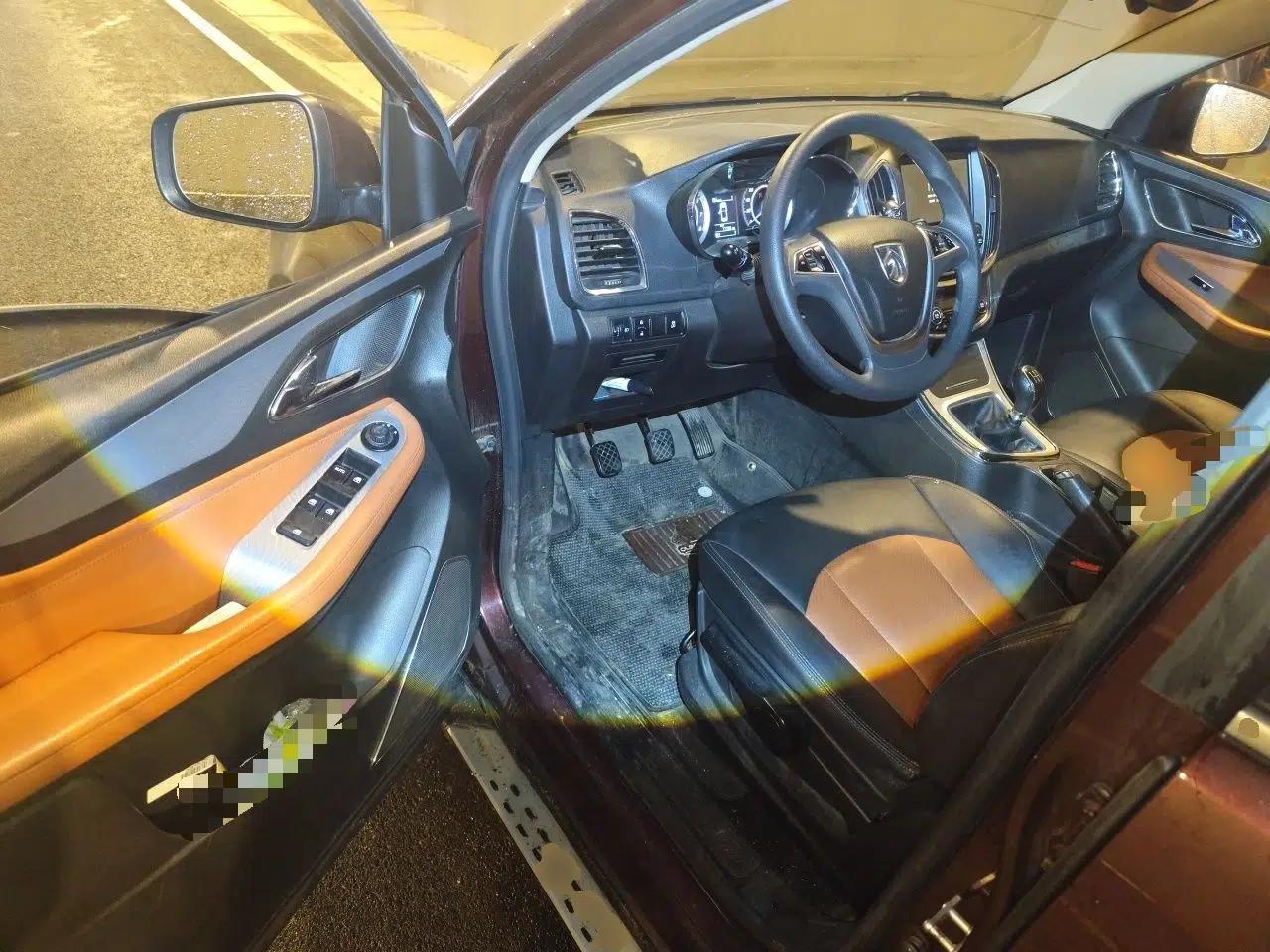 Baojun 560 2015 1.8L Manual Elite Edition — миниатюра 17