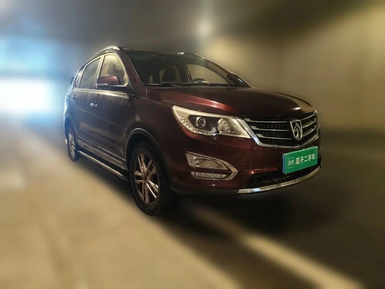 Baojun 560 2015 1.8L Manual Elite Edition — миниатюра 3