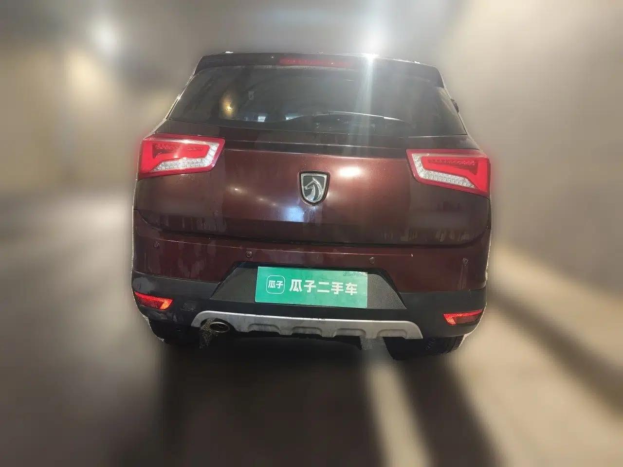Baojun 560 2015 1.8L Manual Elite Edition — миниатюра 5