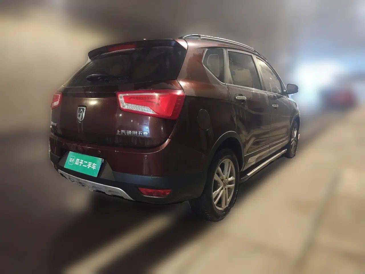 Baojun 560 2015 1.8L Manual Elite Edition — миниатюра 6