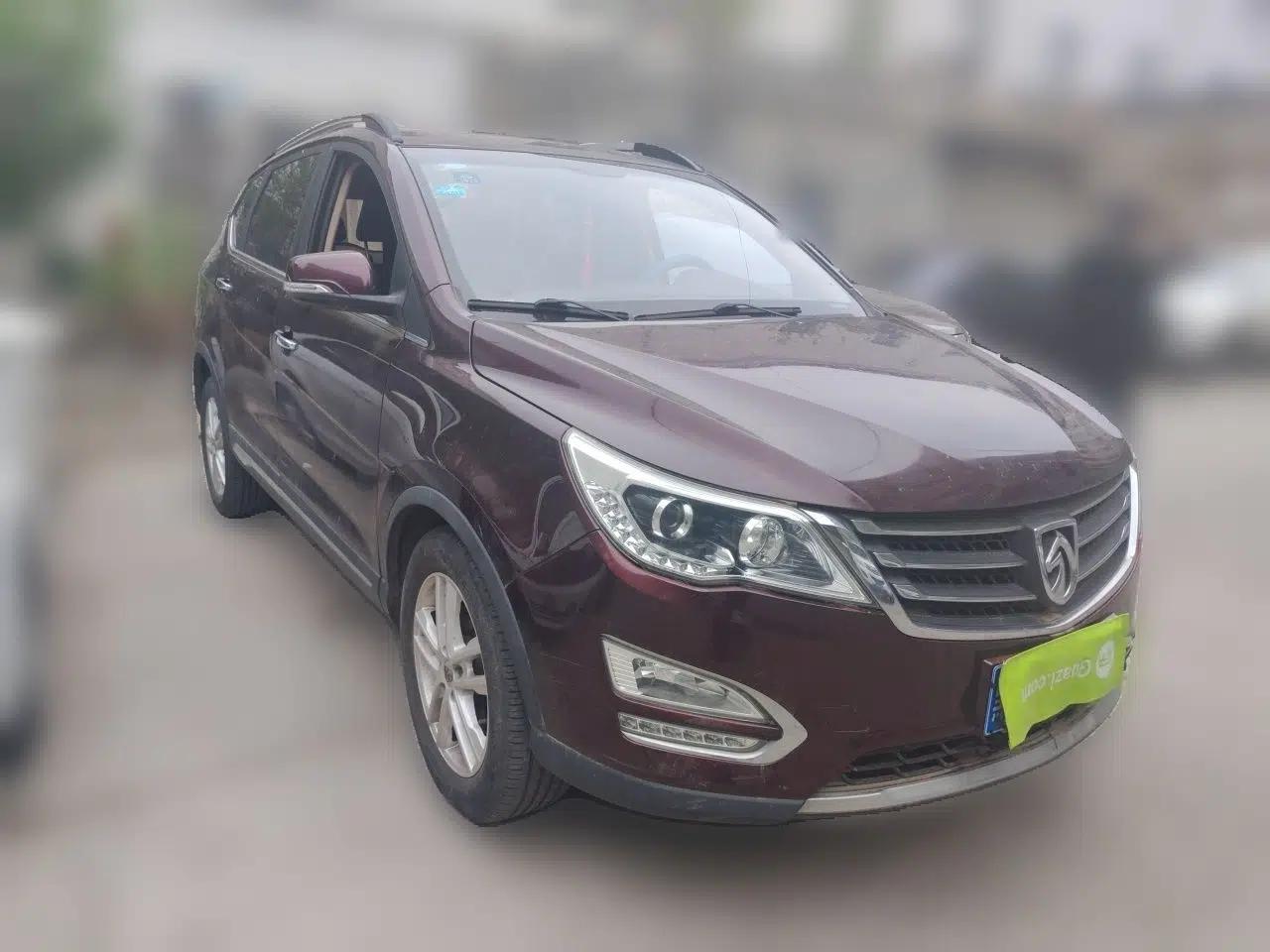 Baojun 560 2015 1.8L Manual Elite Edition — миниатюра 3