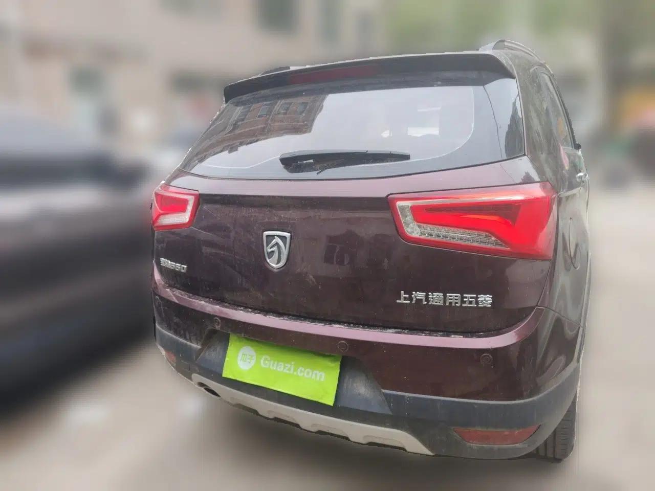 Baojun 560 2015 1.8L Manual Elite Edition — миниатюра 5