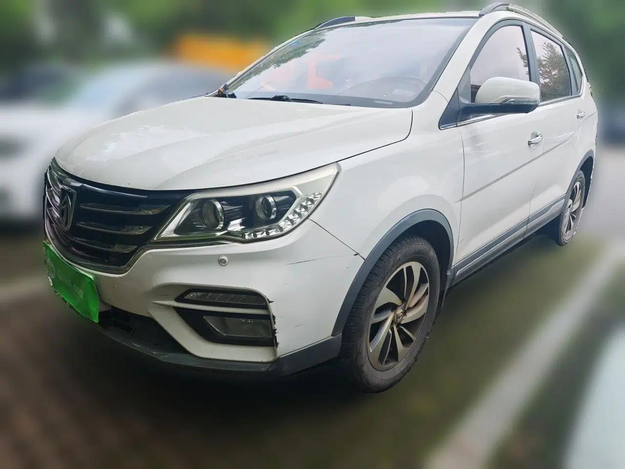Baojun 560 2017 Rhythmic Edition 1.8L iAMT Prestige Model — миниатюра 1