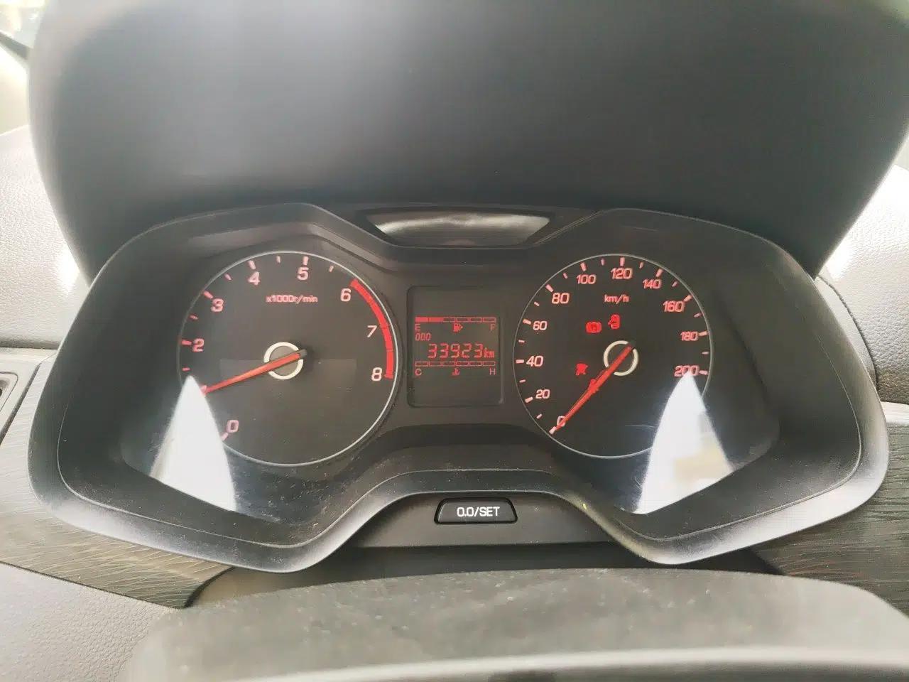 Baojun 310 2016 1.2L manual Comfort trim level — миниатюра 12