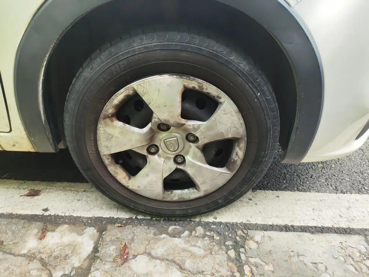 Baojun 310 2016 1.2L manual Comfort trim level — миниатюра 8