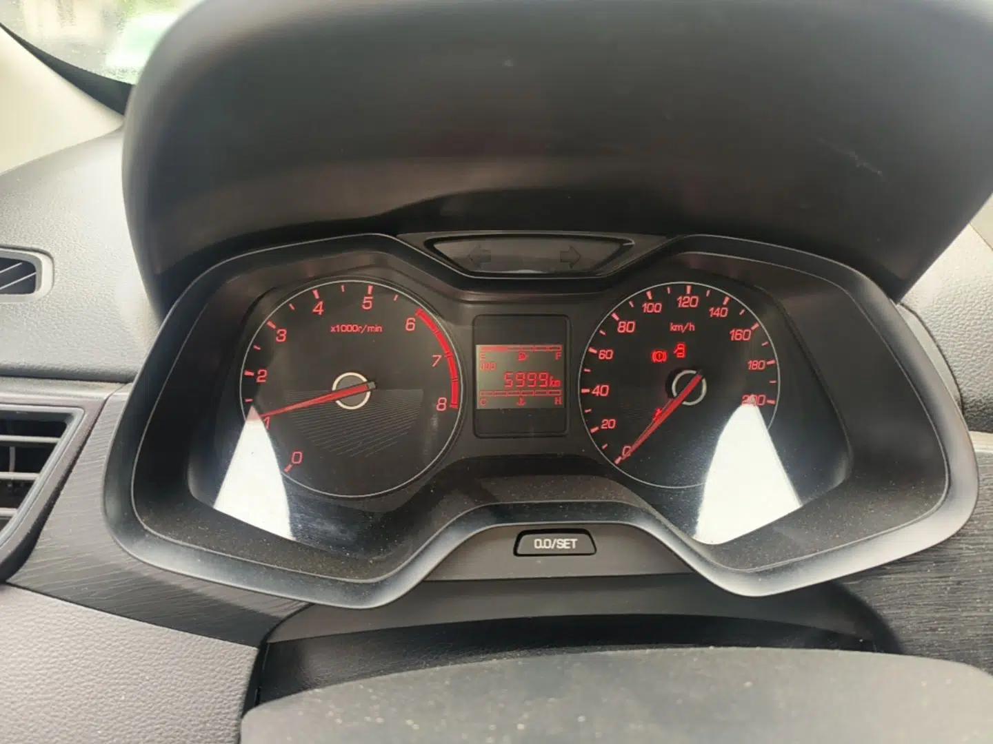 Baojun 310 2020 1.2L Manual Value Edition — миниатюра 15