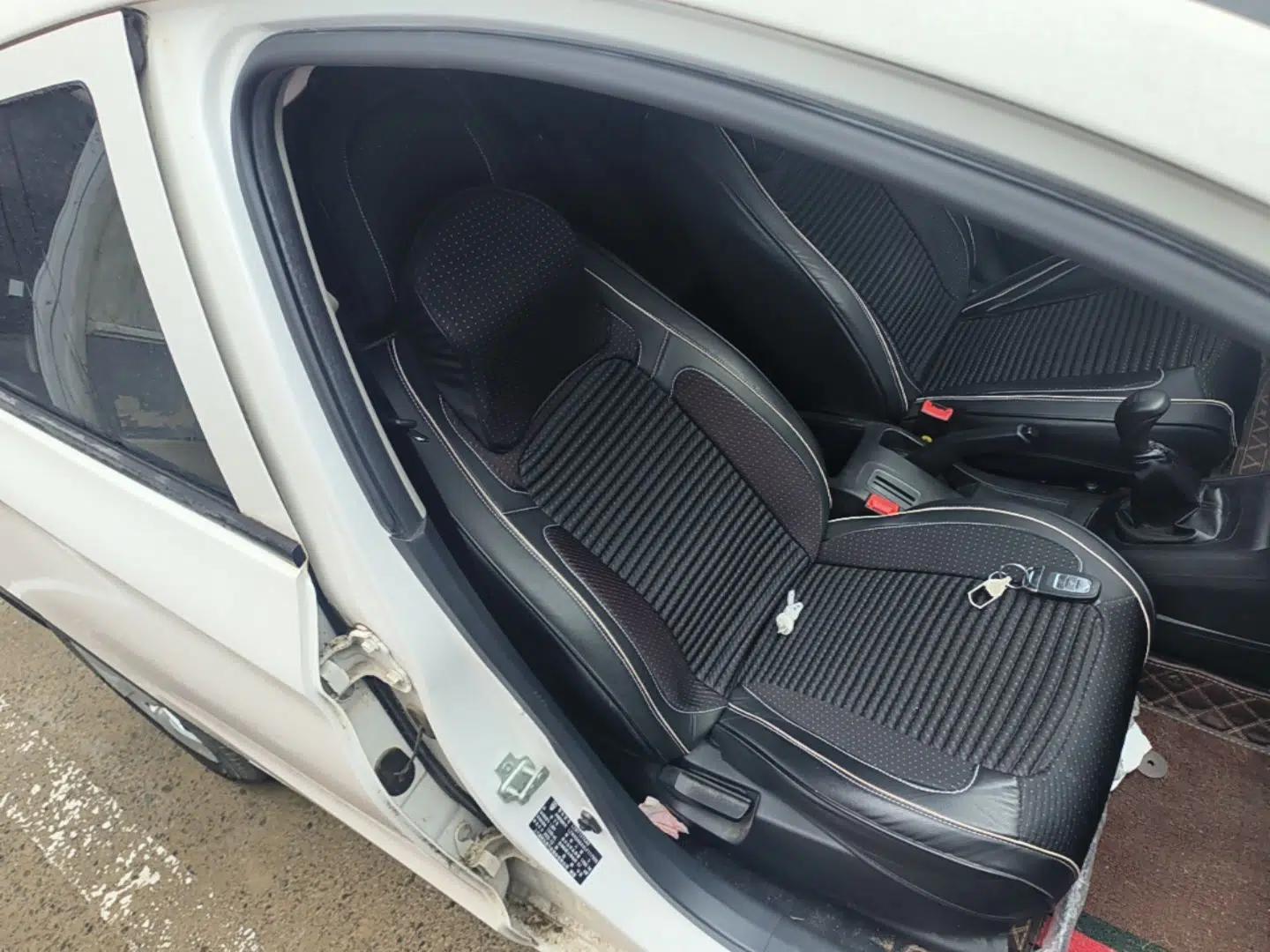 Baojun 310 2020 1.2L Manual Value Edition — миниатюра 23