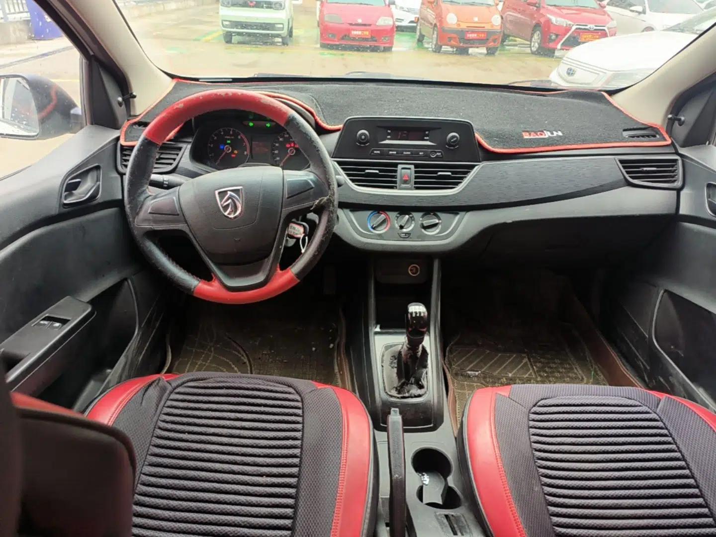 Baojun 310 2016 1.2L Manual Value Edition — миниатюра 13