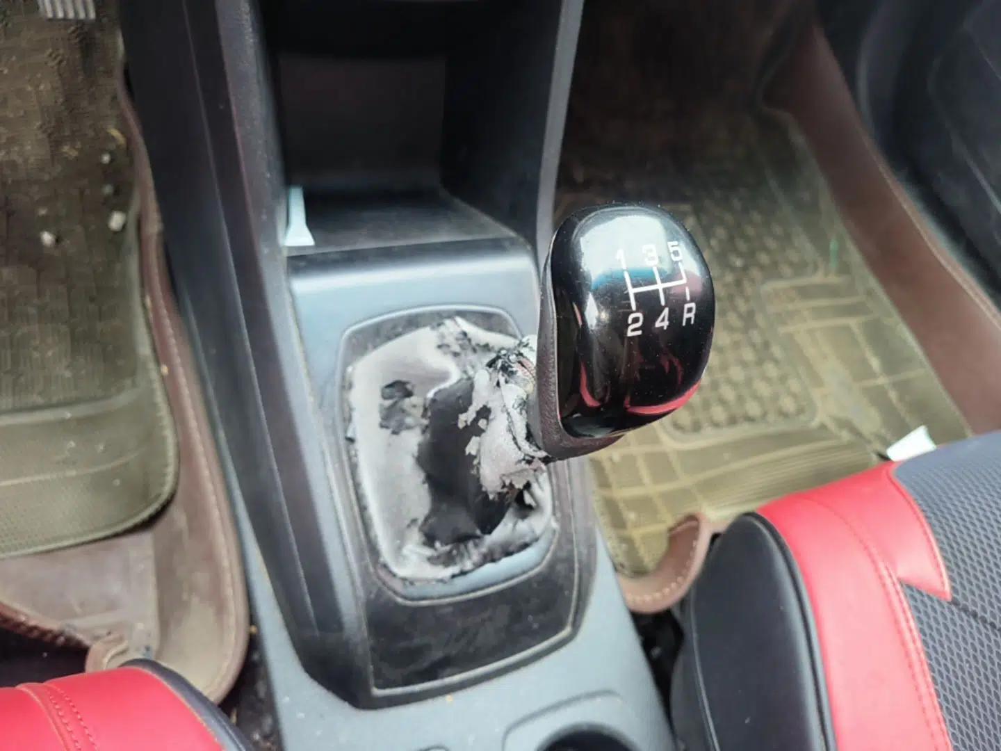 Baojun 310 2016 1.2L Manual Value Edition — миниатюра 17