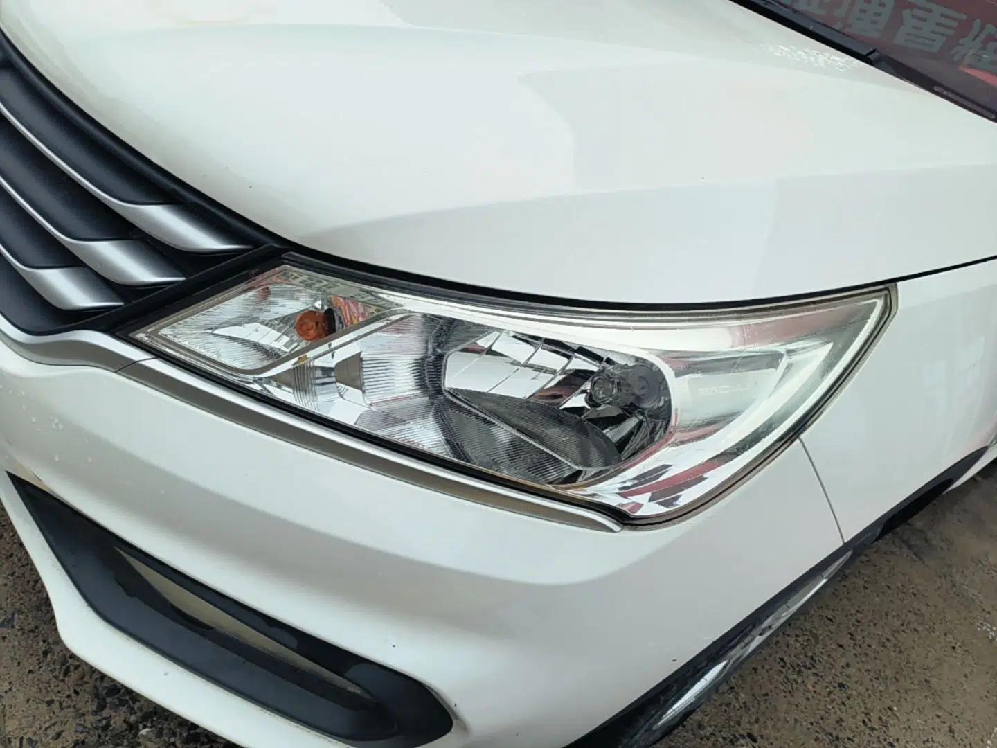Baojun 310 2016 1.2L Manual Value Edition — миниатюра 9