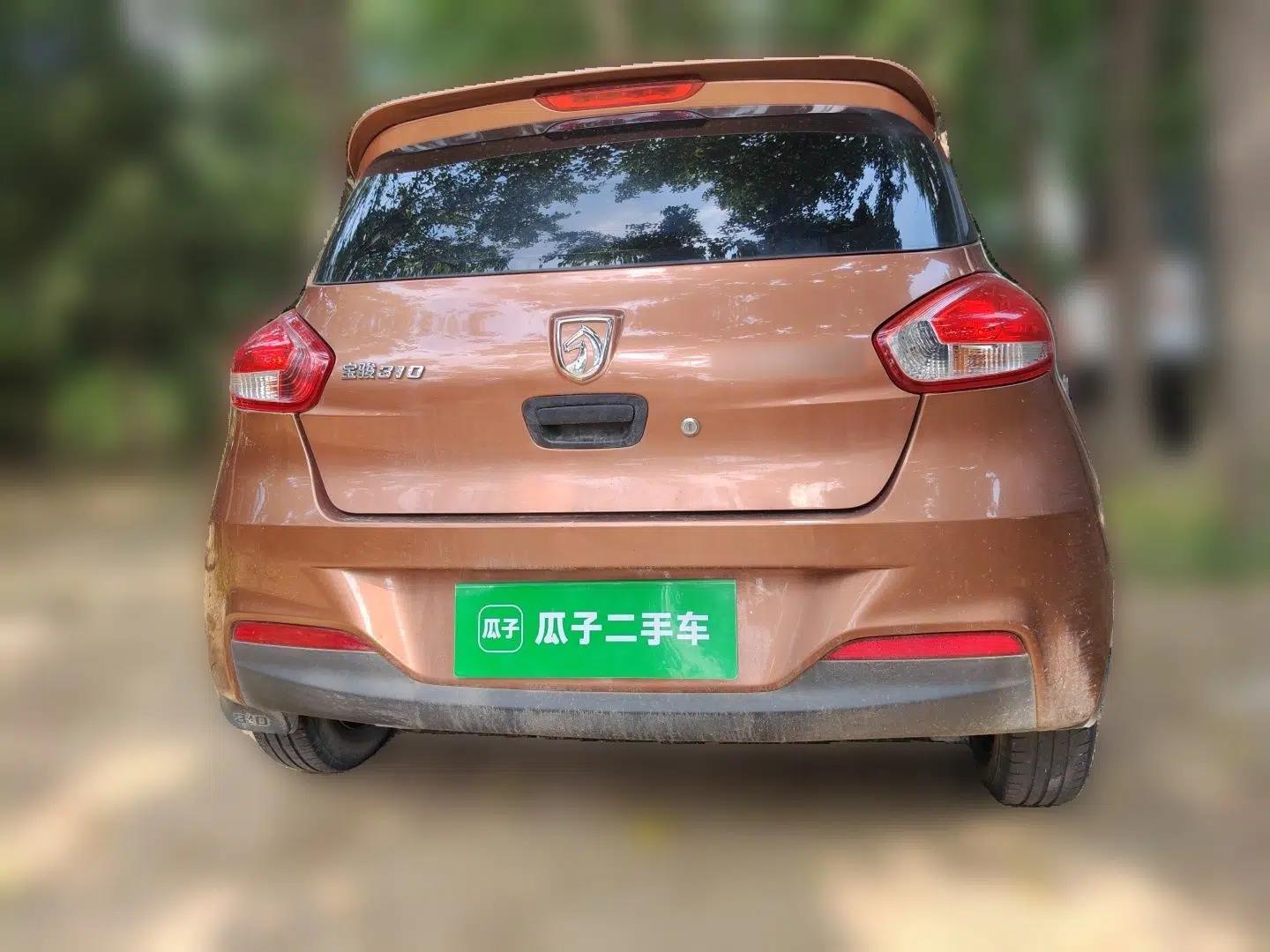 Baojun 310 2016 1.2L Manual Value Edition — миниатюра 5