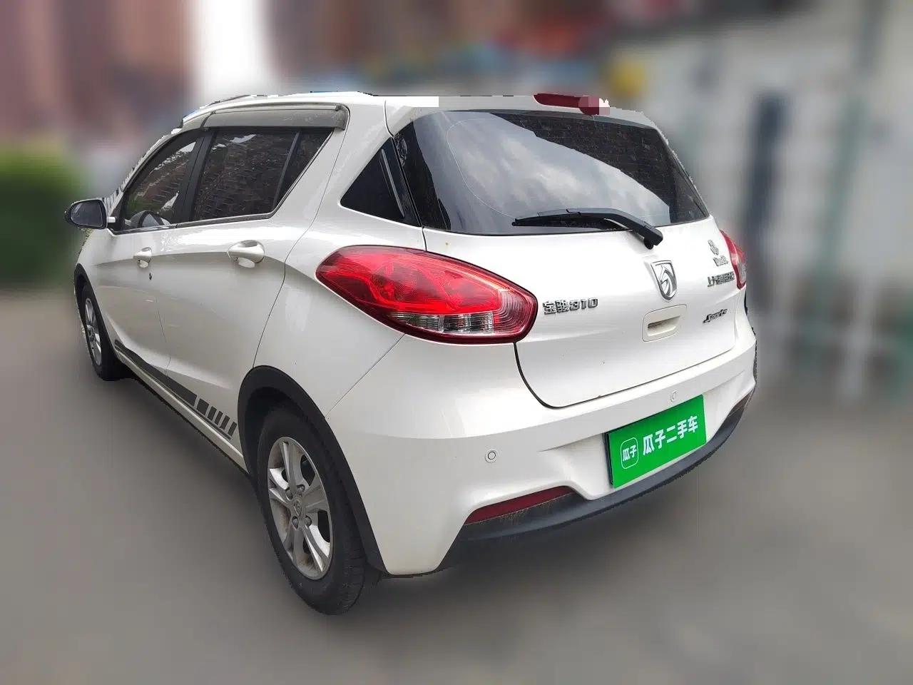 Baojun 310 2016 1.2L Manual Luxury Model — миниатюра 4