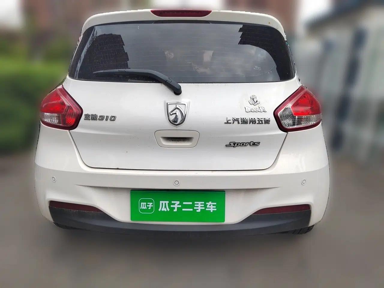Baojun 310 2016 1.2L Manual Luxury Model — миниатюра 5
