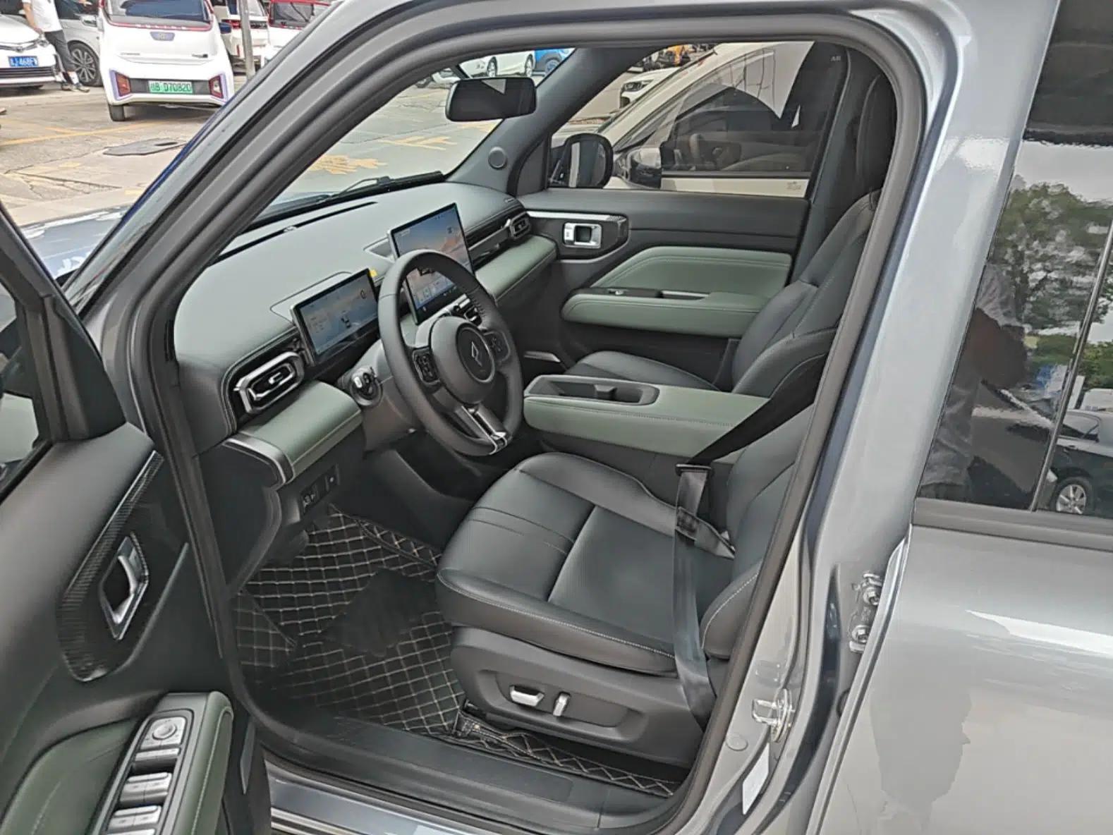 Baojun Spark EUV 2026 301km Flagship Edition — миниатюра 18