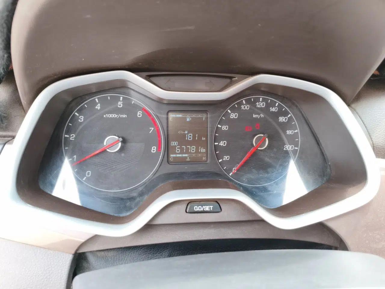 Baojun 310W 2017 1.5L Manual Comfort Version China V — миниатюра 12