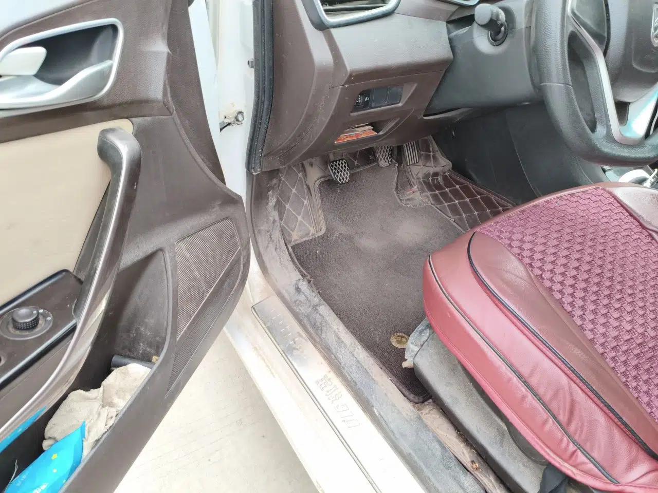 Baojun 310W 2017 1.5L Manual Comfort Version China V — миниатюра 17
