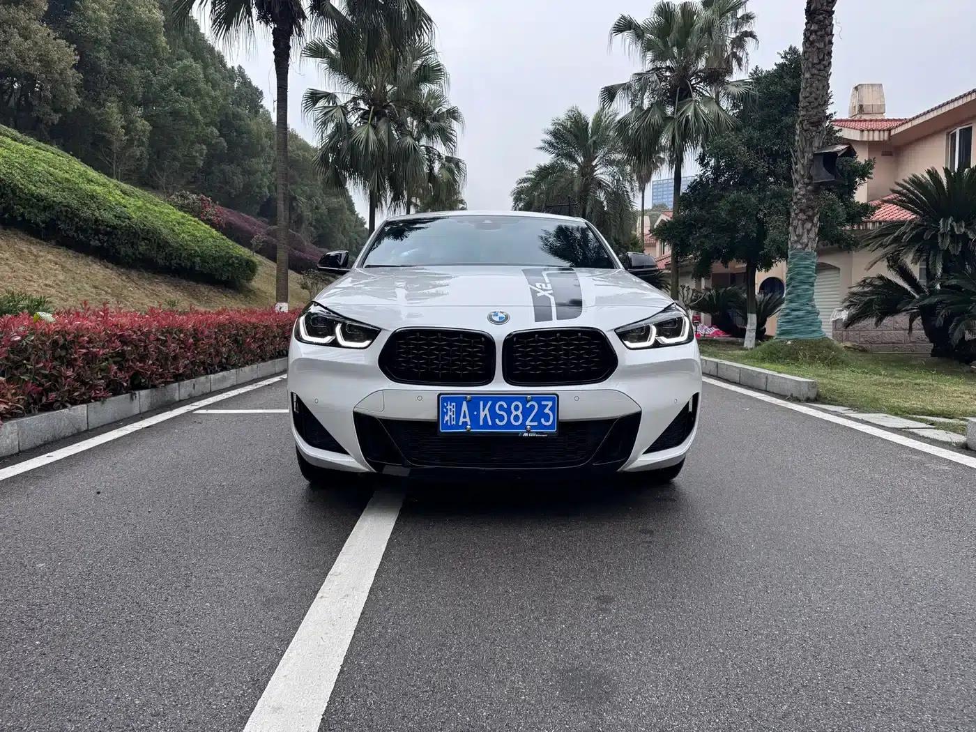 BMW X2 2022 xDrive25i Shadow Edition — миниатюра 3