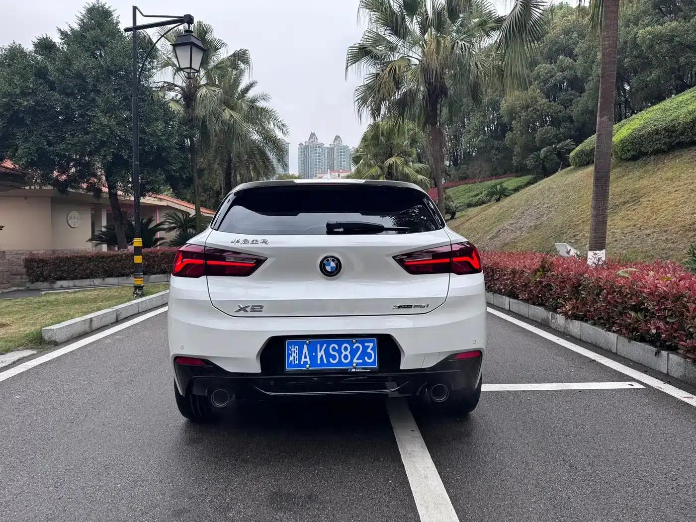 BMW X2 2022 xDrive25i Shadow Edition — миниатюра 5