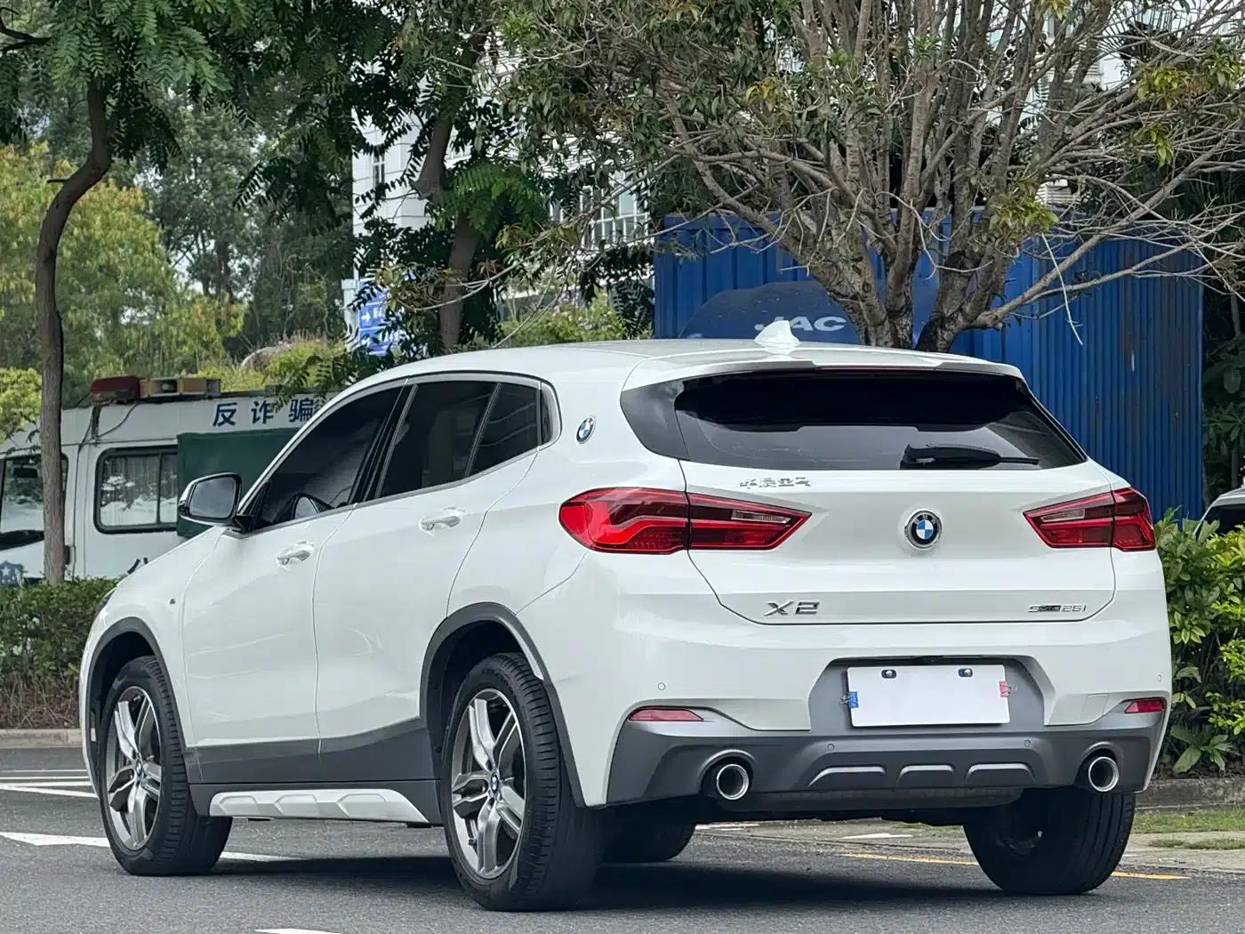 BMW X2 2020 sDrive25i Leading M Sport Package — миниатюра 5