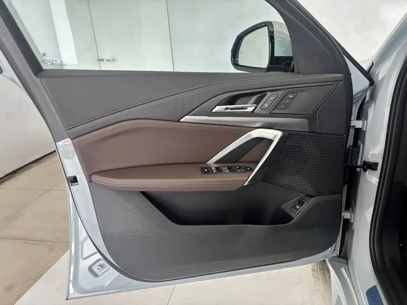 2024 BMW X2 Imported sDrive25i M Sport Package — миниатюра 11
