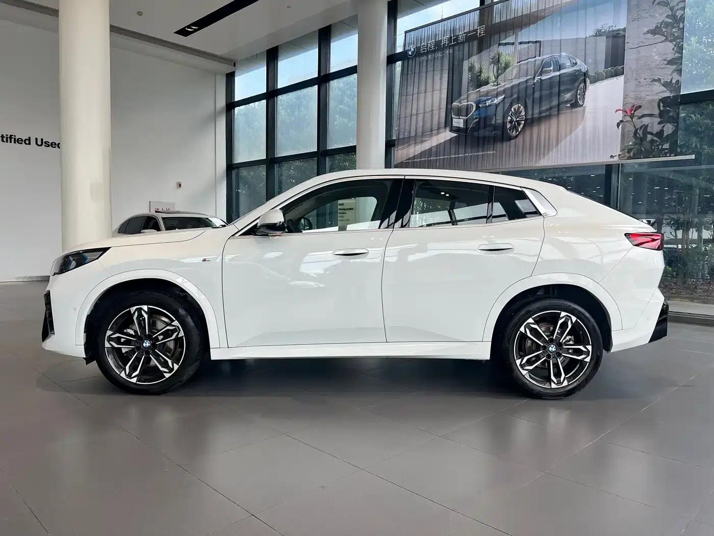 2024 BMW X2 Imported sDrive25i M Sport Package — миниатюра 3