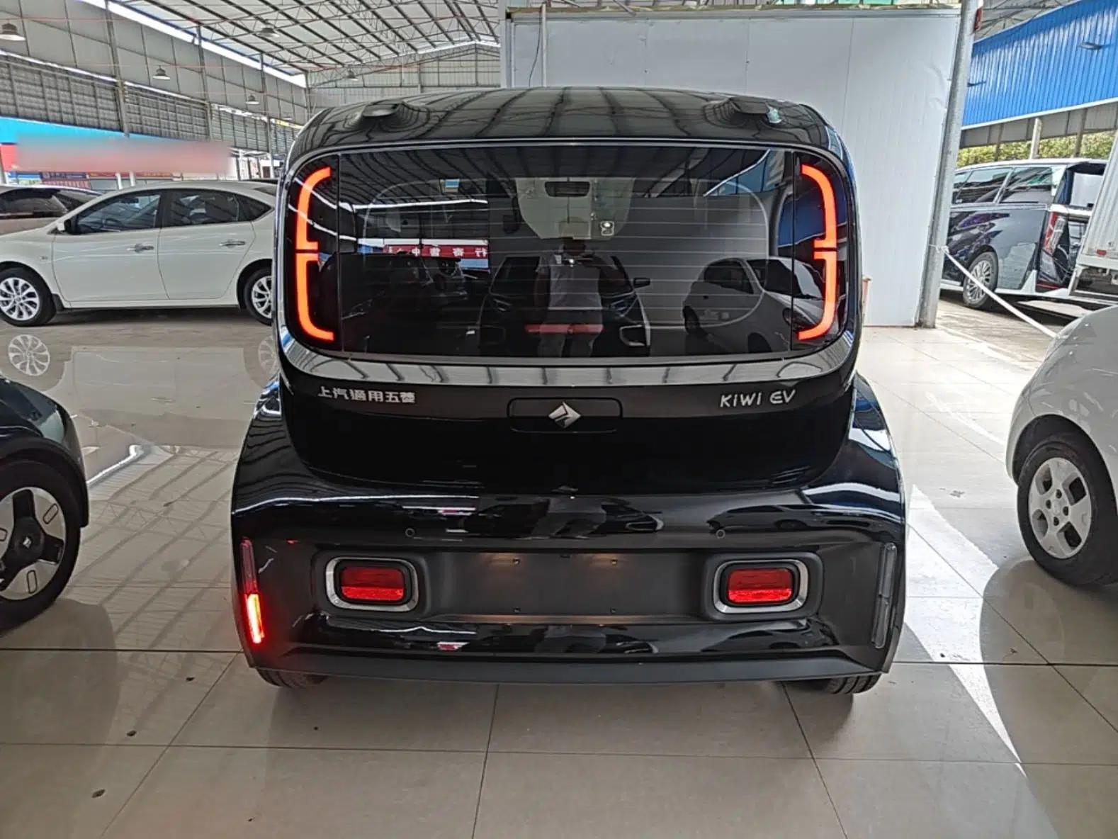 Baojun KiWi EV 2023 Smart Luxury Edition Lithium Iron Phosphate — миниатюра 3