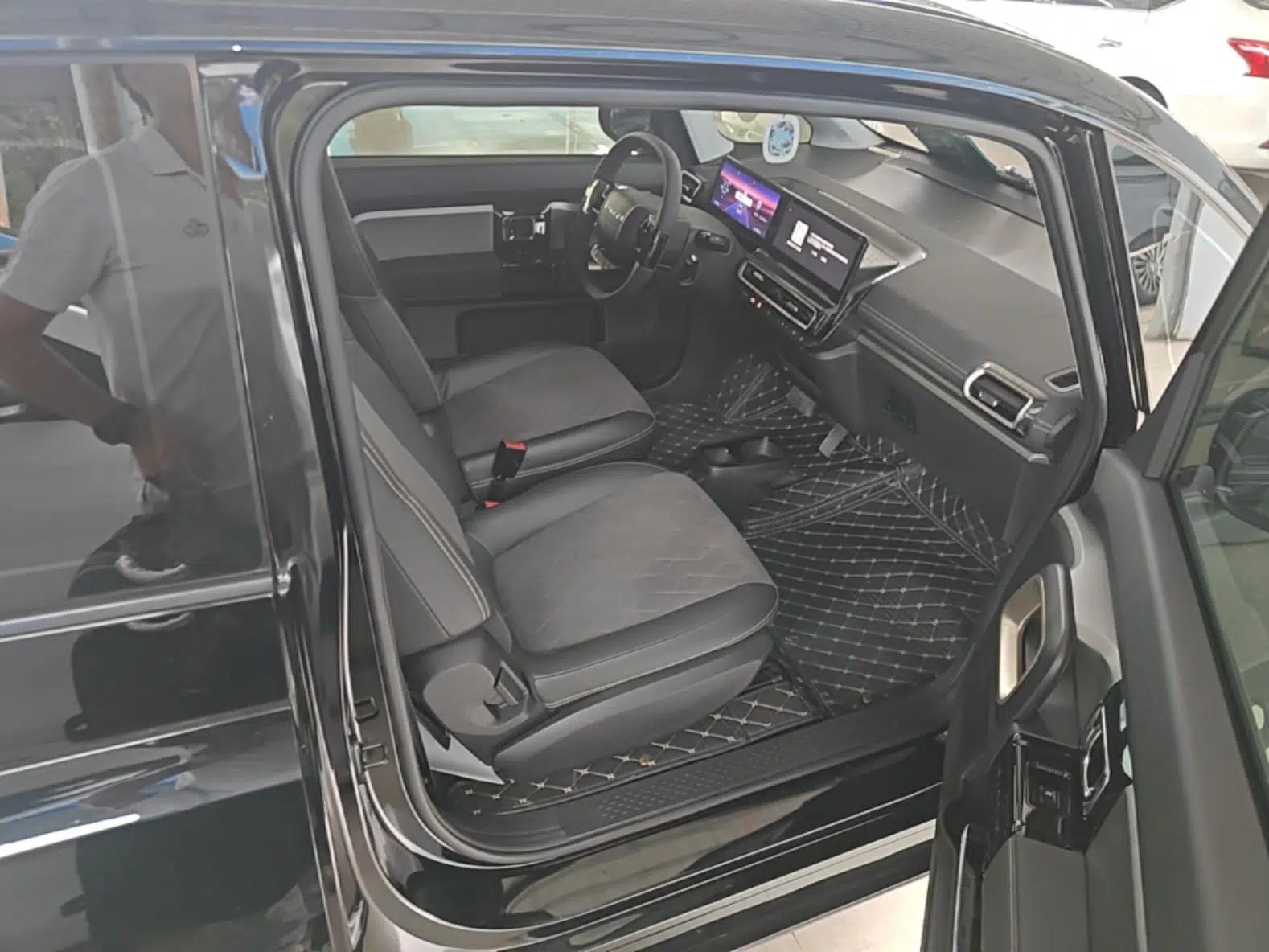 Baojun KiWi EV 2023 Smart Luxury Edition Lithium Iron Phosphate — миниатюра 23
