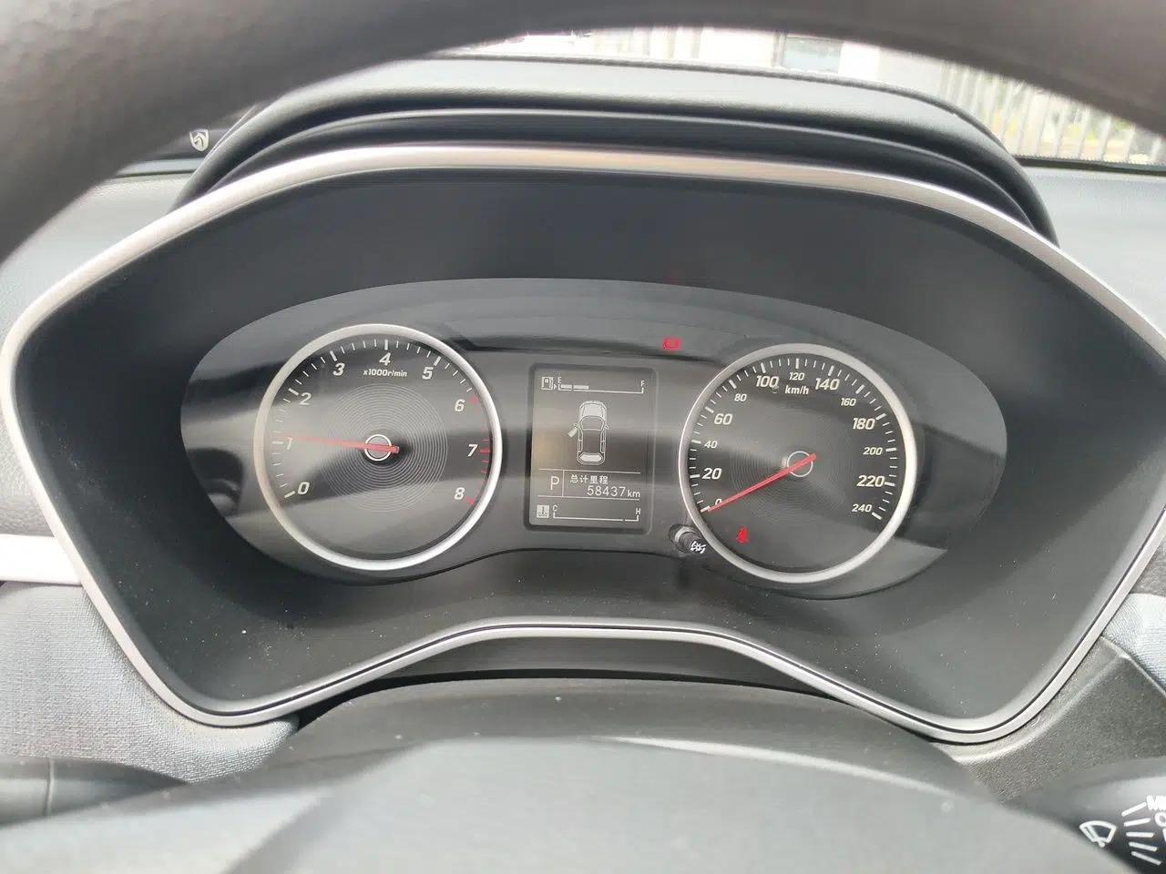 Baojun 530 2019 1.5T CVT Elite Version China VI — миниатюра 13