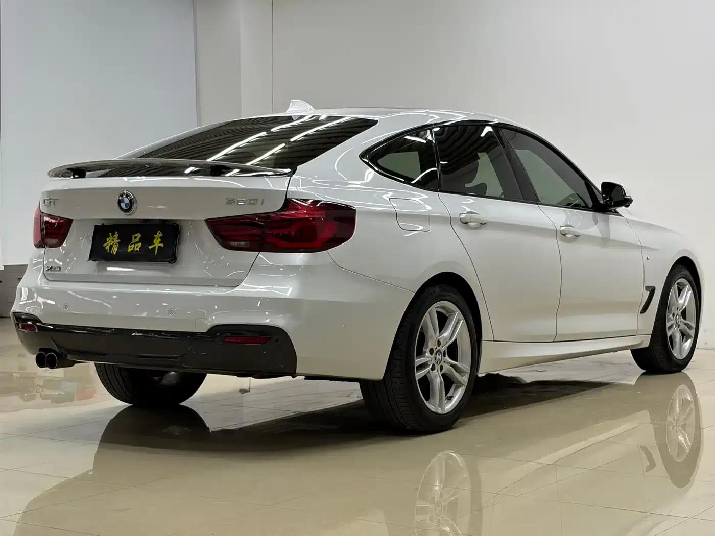 2020 BMW 3 Series GT 320i M Sport Package — миниатюра 7