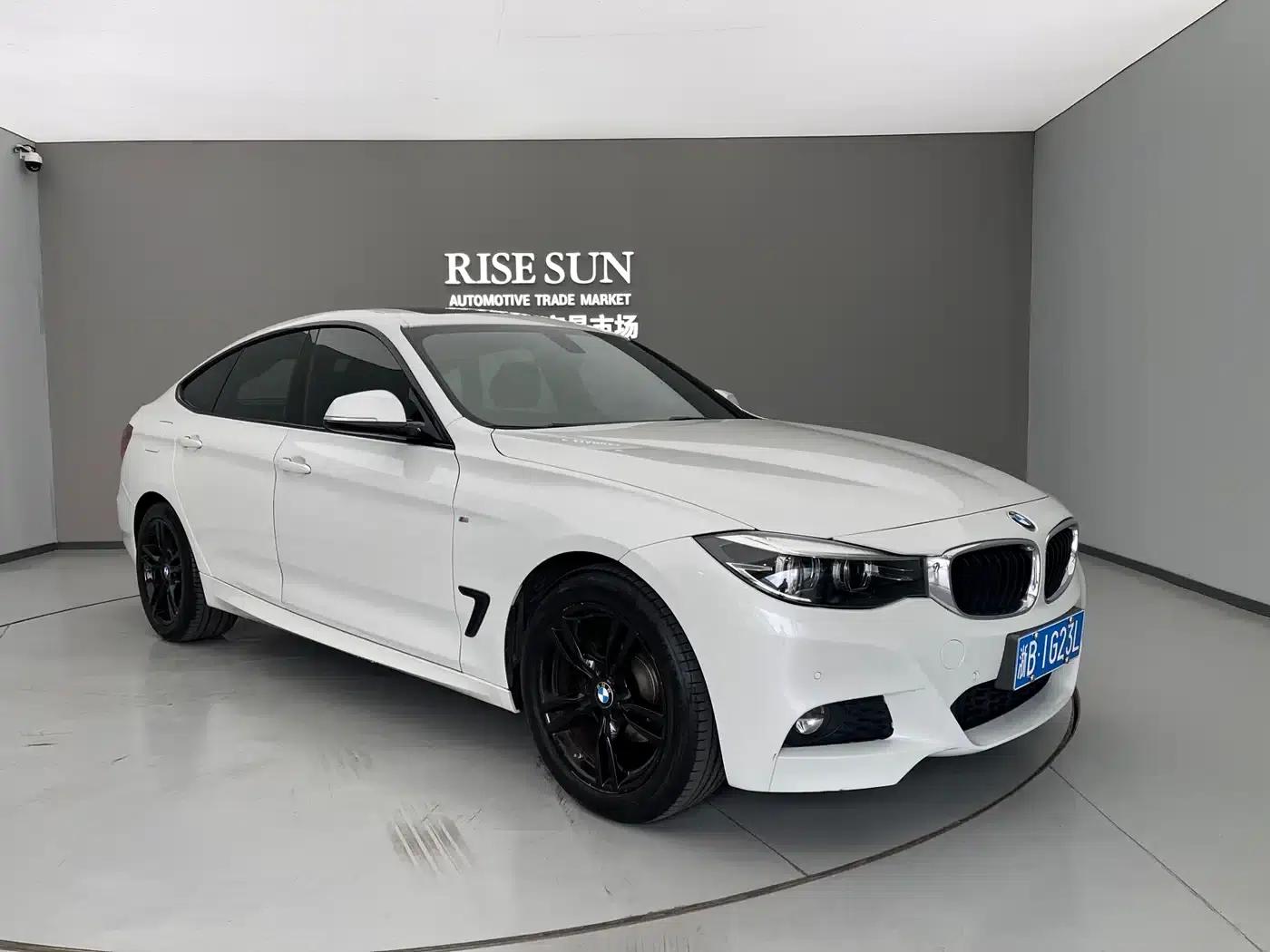 2019 BMW 3 Series GT 320i M Sport Package — миниатюра 29
