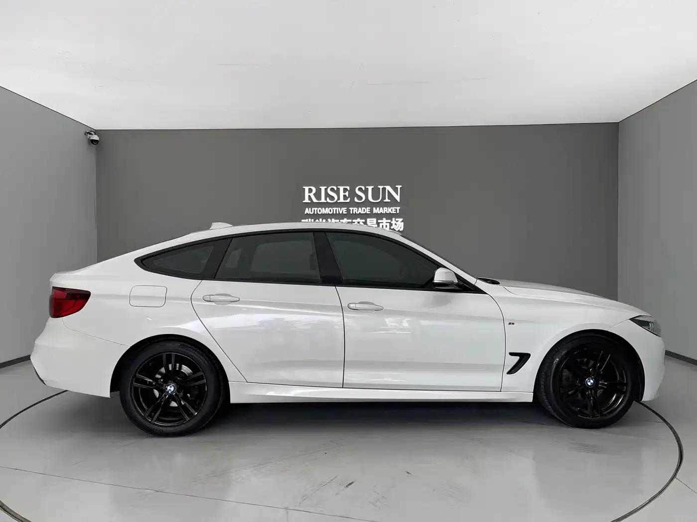 2019 BMW 3 Series GT 320i M Sport Package — миниатюра 30