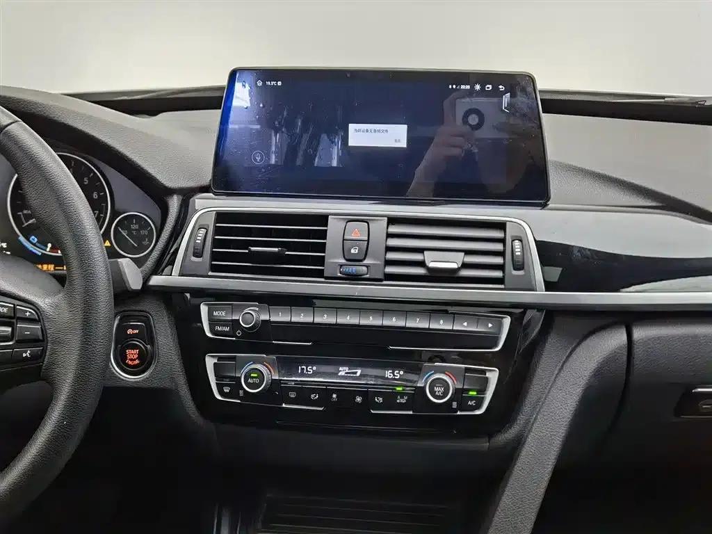 BMW 3 Series GT 2018 320i Fashion Edition — миниатюра 12