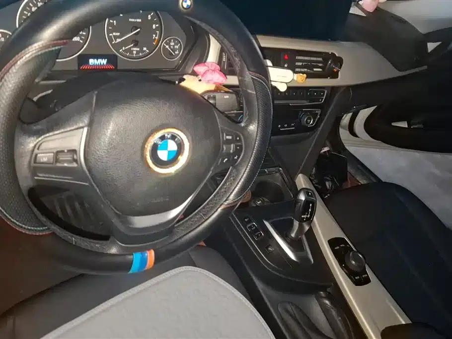 2017 BMW 3 Series GT 320i Luxury Design Package — миниатюра 12