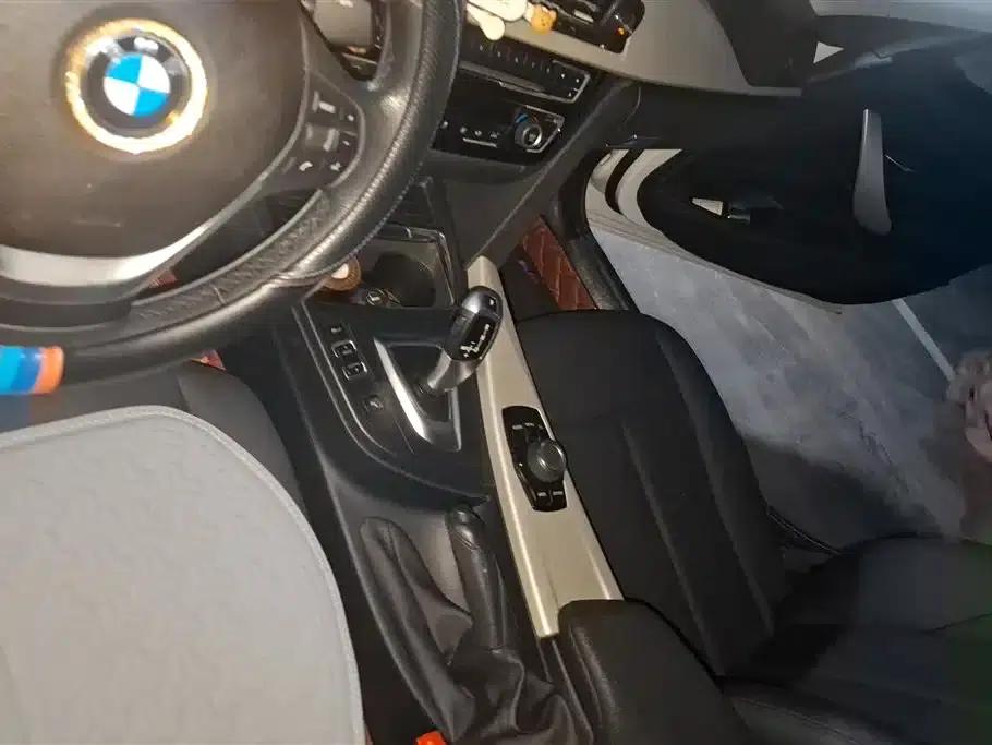 2017 BMW 3 Series GT 320i Luxury Design Package — миниатюра 16
