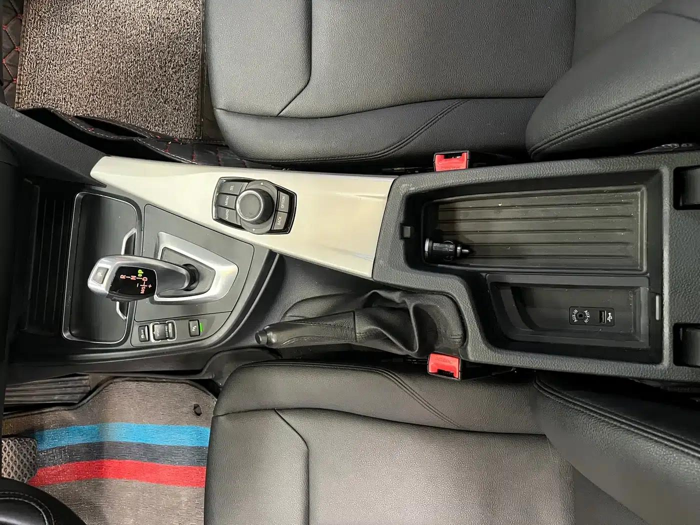 BMW 3 Series GT 2016 320i Fashion Edition — миниатюра 16