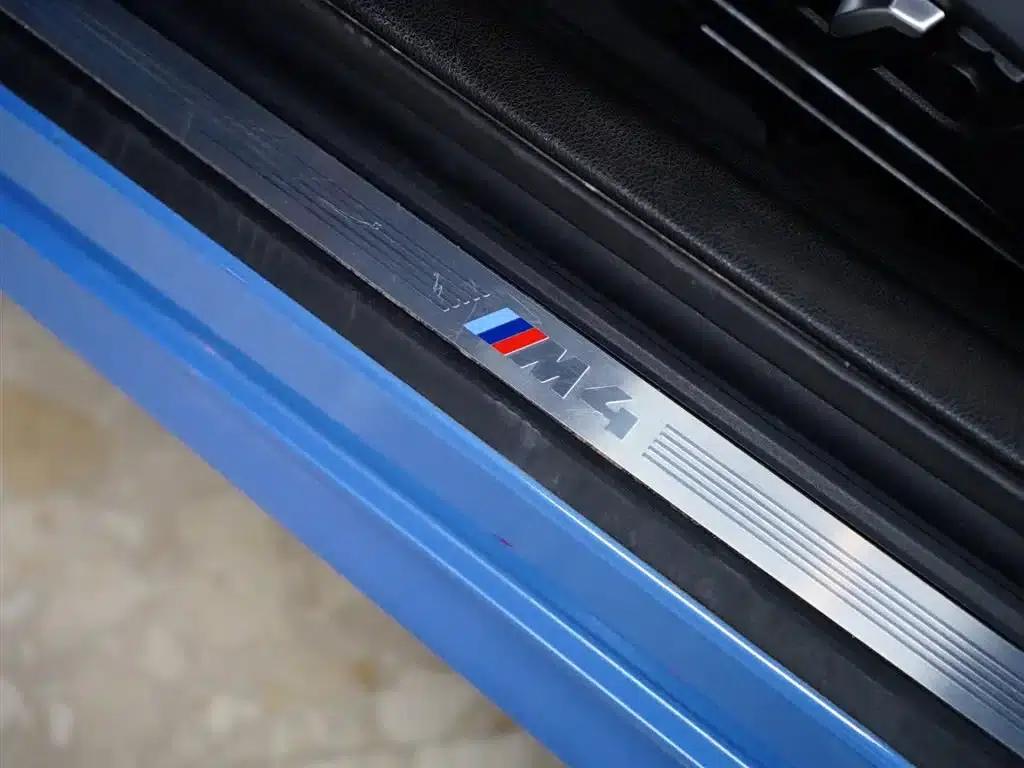 2017 BMW M4 Convertible — миниатюра 33