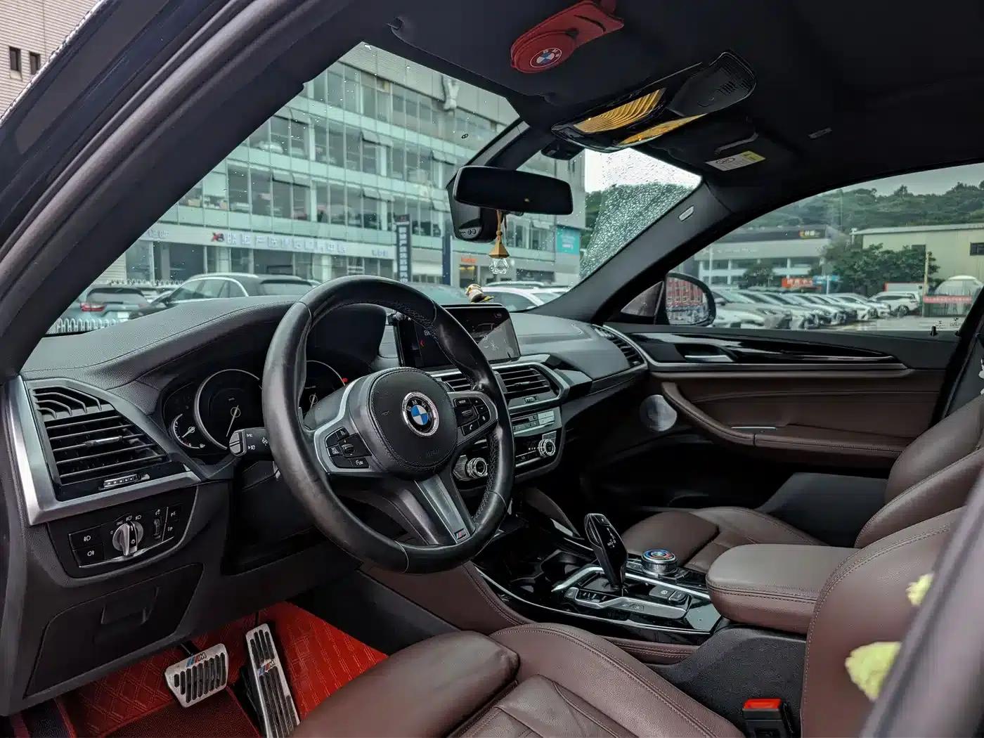 2019 BMW X4 xDrive25i M Sport Package — миниатюра 11