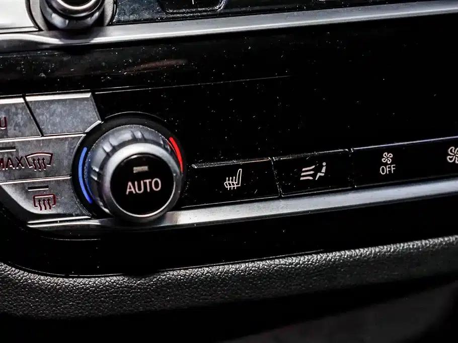 BMW X4 2021 Facelift xDrive 25i M Sport Shadow Edition — миниатюра 29
