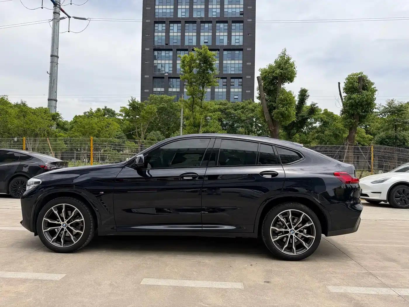 BMW X4 2021 xDrive 25i M Sport Shadow Edition — миниатюра 5