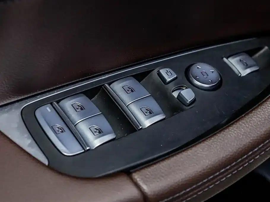 BMW X4 2021 Facelift xDrive 25i M Sport Shadow Edition — миниатюра 12