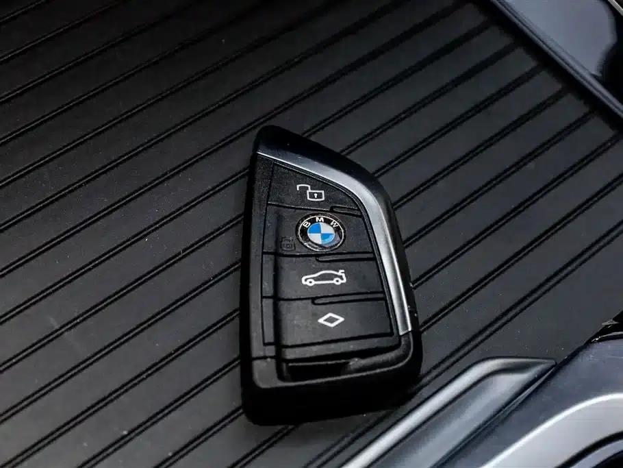 BMW X4 2021 Facelift xDrive 25i M Sport Shadow Edition — миниатюра 18