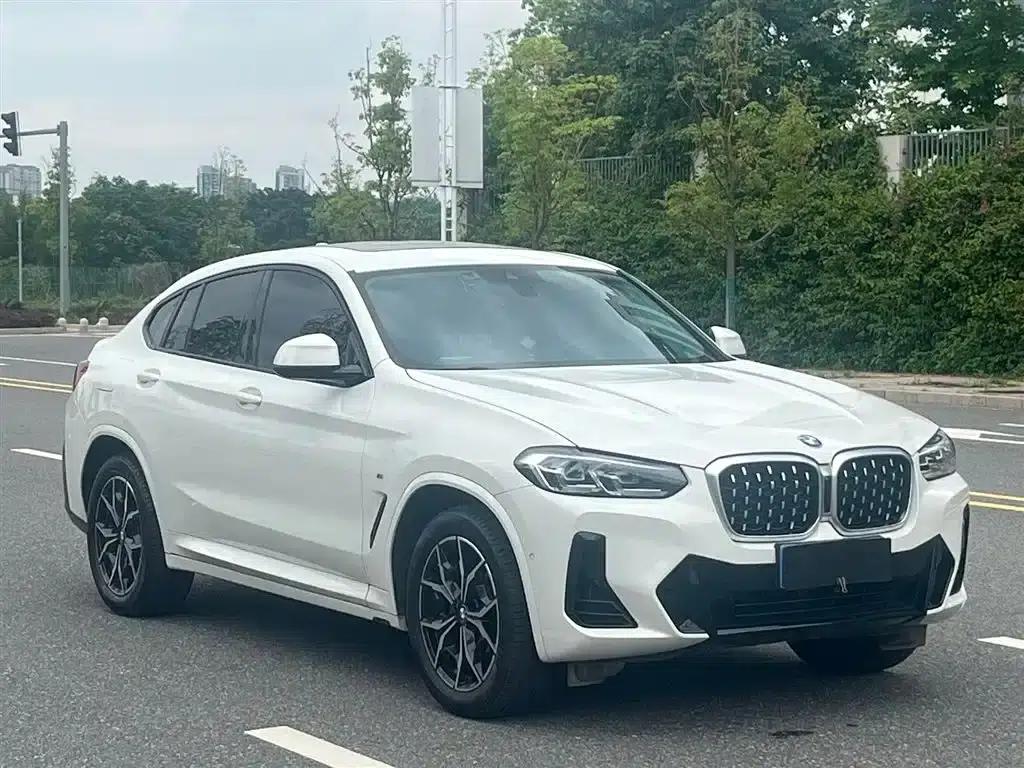 2022 BMW X4 xDrive 25i M Sport Package — миниатюра 3