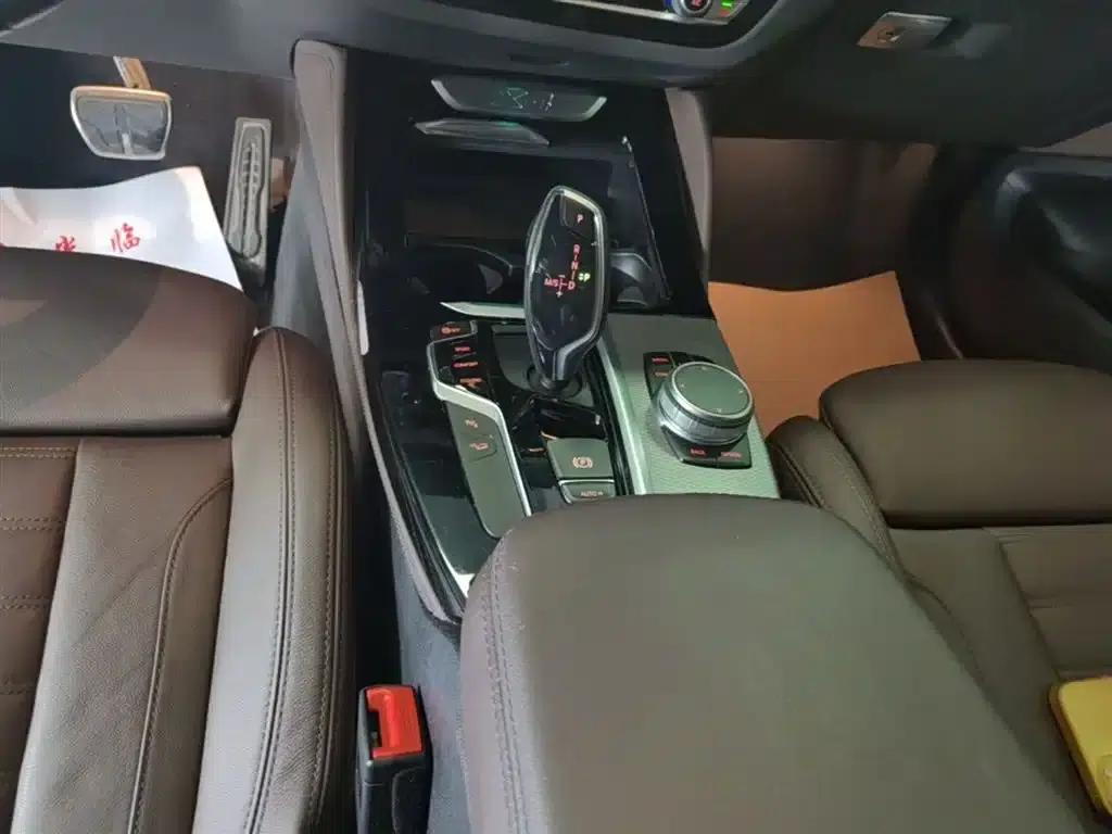 2020 BMW X4 xDrive25i M Sport Package — миниатюра 14