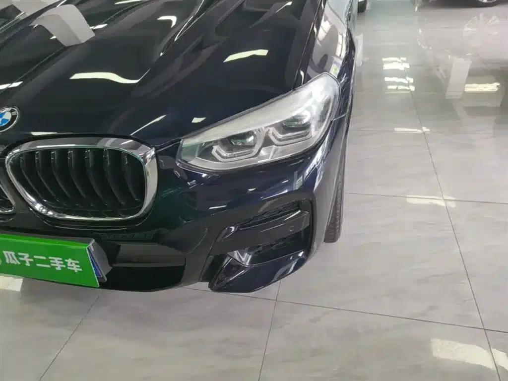 2020 BMW X4 xDrive25i M Sport Package — миниатюра 24