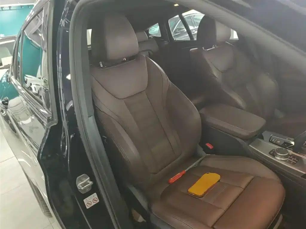 2020 BMW X4 xDrive25i M Sport Package — миниатюра 25